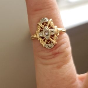 Vintage 14kt Gold and Diamond Ring